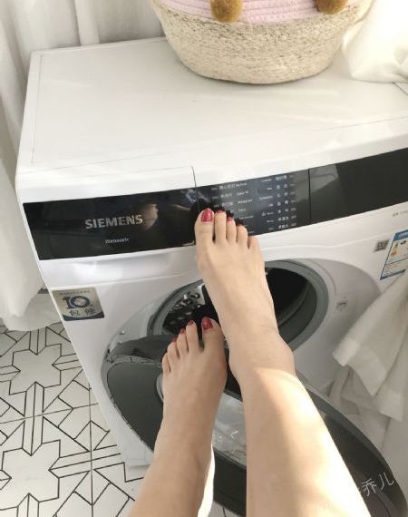 国产大乳挤出奶水_暖暖免费观看视频